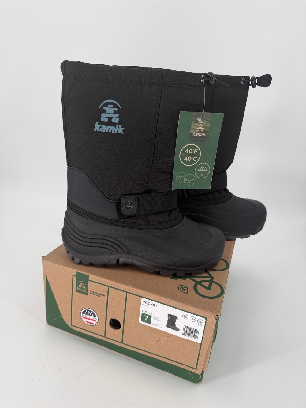 Kamik Youth/Juniors Black Insulated Snow Boots NWT Size 7